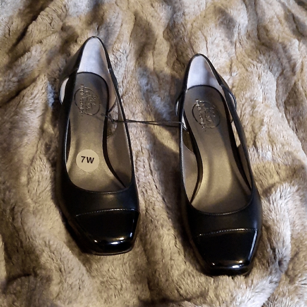 black wedged dress shoes